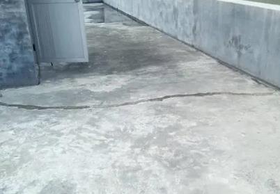 宛城楼顶漏水维修公司分享下如何解决卫生间隐蔽部位漏水的问题?