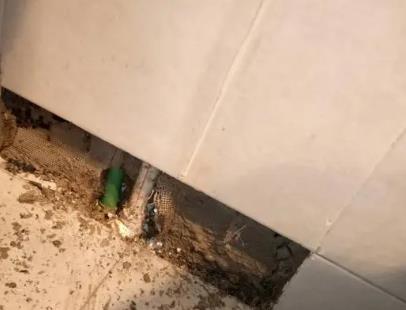 宛城楼顶漏水维修公司分享下修复水管漏水的几种小方法